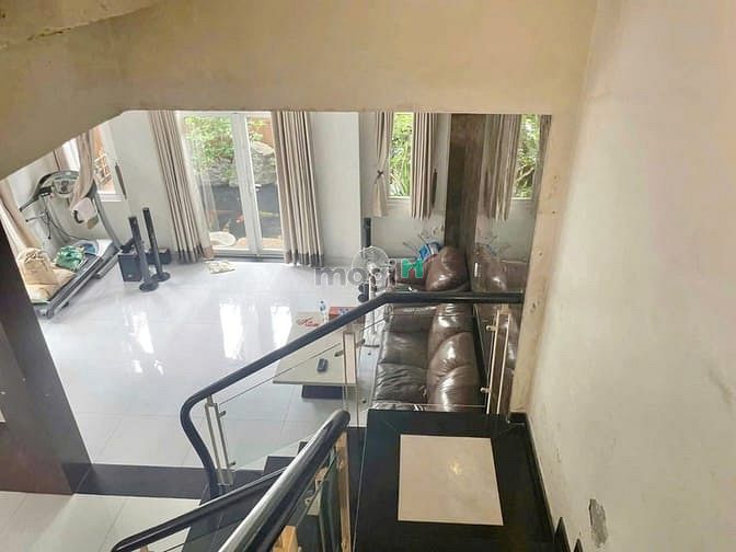 Hình ảnh Cho thuê, Biệt thự Khu Tên Lửa, 12x20 3 Tầng, Căn góc thoáng mát