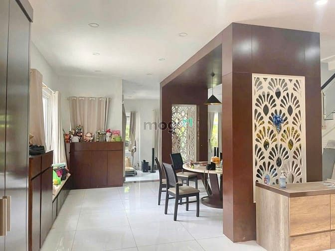 Hình ảnh Cho thuê, Biệt thự Khu Tên Lửa, 12x20 3 Tầng, Căn góc thoáng mát