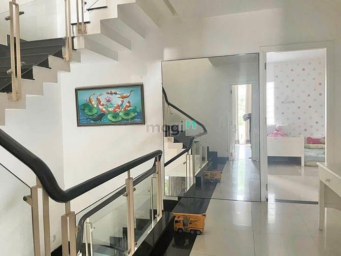 Hình ảnh Cho thuê, Biệt thự Khu Tên Lửa, 12x20 3 Tầng, Căn góc thoáng mát