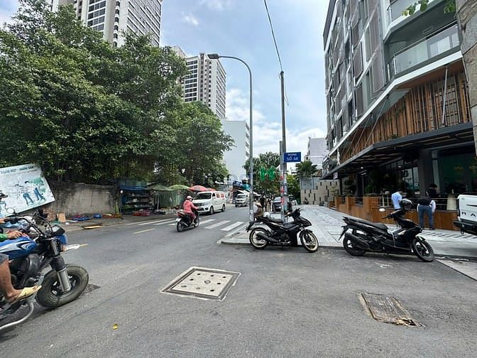 Hình ảnh Phòng Thảo Điền đủ nội thất, wc riêng