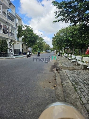 Hình ảnh Bán nhà NHÀ BÈ GIÁ TỐT – CHÍNH CHỦ – Vị trí đẹp – Sổ hồng riêng