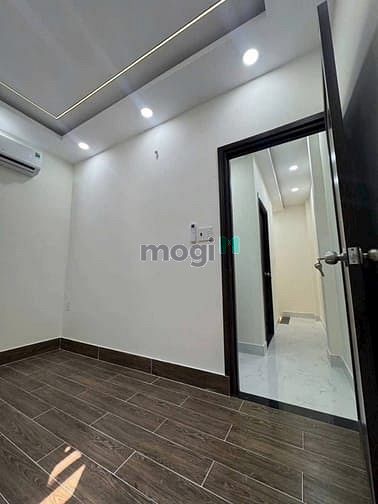 Hình ảnh 🔥HÀNG MỚI ra lò CMT8 - F5 - Tân Bình, SHR, 2tỷ750