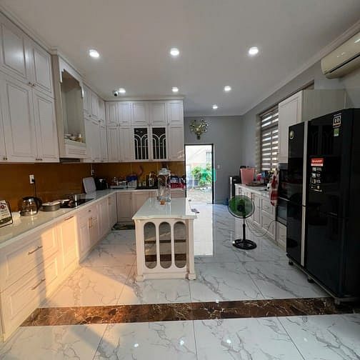 Hình ảnh Chính Chủ Gửi Bán Căn Biệt Thự Sân Vườn Góc 2 Mặt Tiền Bưng Ông Thoàn