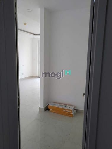 Hình ảnh Giá 10tr5, C/c Bàu Cát, Hồng Lạc, TB: 2p ngủ, NTCB, 75m2, Căn góc.