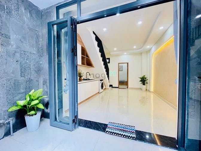 Hình ảnh HXH Quốc Lộ 13 - Sát Bến xe Miền Đông - 3 tầng 5PN - Chỉ 9.2 tỷ