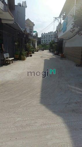 Hình ảnh 200 m2 đất  Nhà bè hẻm 6 m. DT  7*29 chỉ hơn 30 tr/ m2.