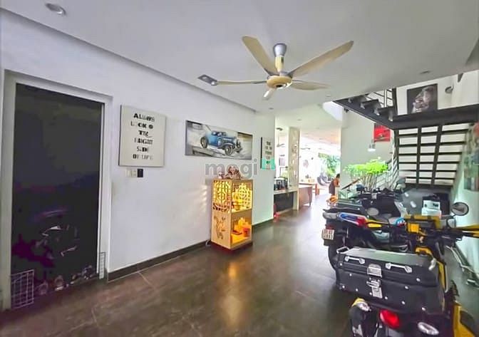 Hình ảnh HÀNG VIP - Biệt thự sân vườn 2 lầu Đường nhựa 8m khu Kiều Đàm, Quận 7