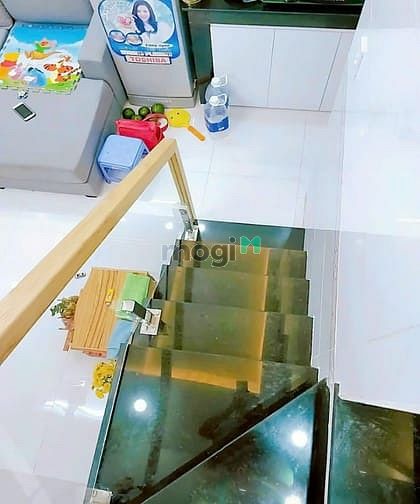 Hình ảnh Hàng hiếm - Nhà đẹp 1 lầu mặt tiền hẻm xe tải Bùi Văn Ba, Quận 7