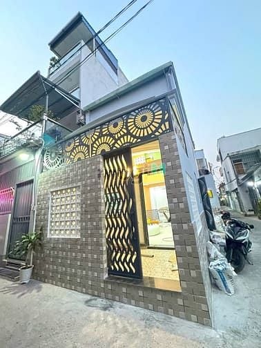 Hình ảnh Nhà đẹp mới hoàn thiện 1 lầu hẻm xe hơi 1135 Huỳnh Tấn Phát, Quận 7