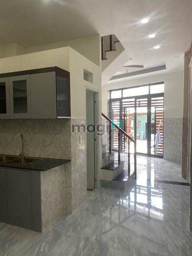 Hình ảnh Bán nhà mặt tiền KD ngay bến Phú Định, 4.5x11, 4 tầng, nhỉnh 6 tỷ TL