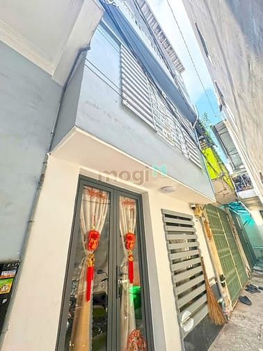 Hình ảnh Hàng hiếm - Nhà đẹp ở liền 1 lầu ST hẻm 95 Lê Văn Lương, Quận 7