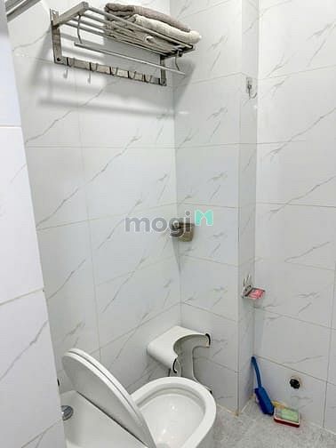 Hình ảnh Hàng hiếm - Nhà đẹp ở liền 1 lầu ST hẻm 95 Lê Văn Lương, Quận 7