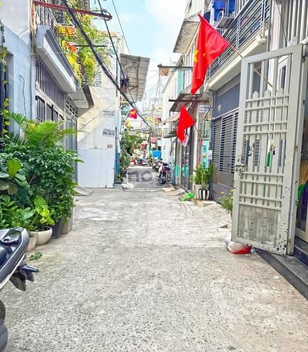 Hình ảnh Hàng hiếm - Nhà đẹp ở liền 1 lầu ST hẻm 95 Lê Văn Lương, Quận 7