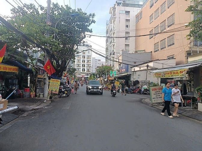 Hình ảnh CỰC HIẾM! Mặt tiền đường Lý Phục Man Quận 7. 12*37 giá 75 tỷ.