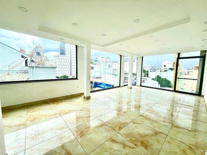 Hình ảnh Hiếm có góc 2 mặt tiền Phan Đăng Lưu, 173m², đơn giá chỉ 300 triệu/m²