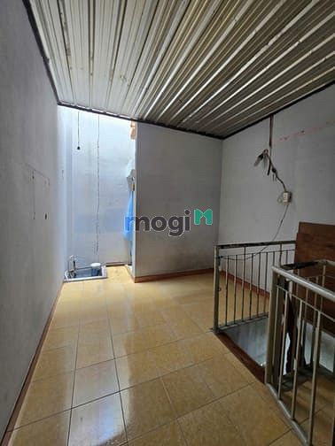 Hình ảnh CHo thuê nhà đồng đen- tân bình- 1 lầu- giá 8TR