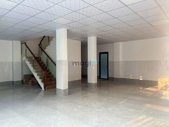 Hình ảnh Cho thuê biệt thự mới 11x20 đường Âu Cơ, P.9, Q.Tân Bình