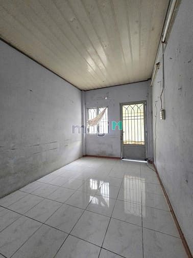 Hình ảnh CHo thuê nhà đồng đen- tân bình- 1 lầu- giá 8TR