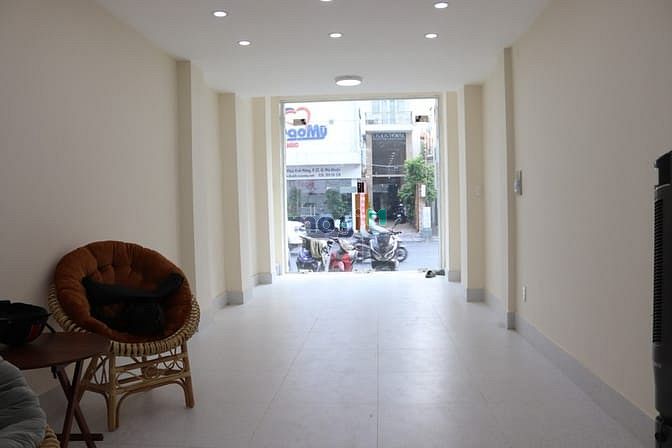 Hình ảnh Bán Nhà Mặt tiền 56 Phan Đình Phùng, P. Cầu Kiệu, TPHCM