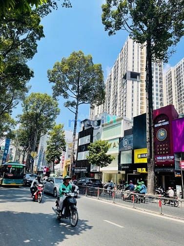 Hình ảnh Bán nhà MT đường 3/2 P12 Quận 10 dt: 8.4x27m giá 112 tỷ