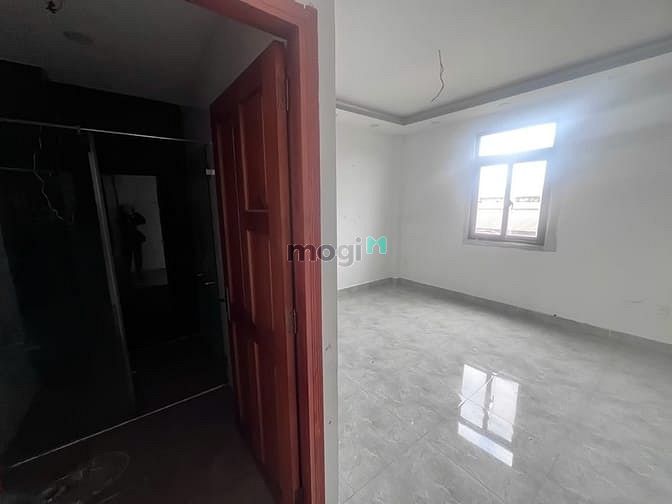 Hình ảnh GIÁ TỐT ĐẦU TƯ - Nhà 2 lầu ST mặt tiền hẻm xe hơi Bùi Văn Ba, Quận 7