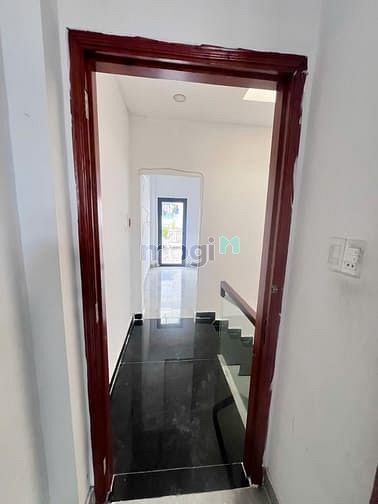Hình ảnh GIÁ TỐT ĐẦU TƯ - Nhà 2 lầu ST mặt tiền hẻm xe hơi Bùi Văn Ba, Quận 7