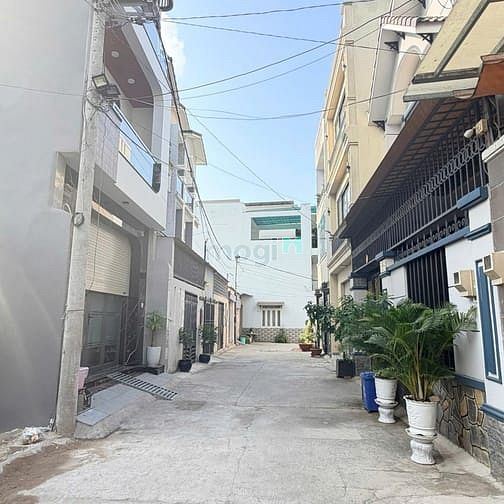 Hình ảnh Cần Bán Lô Đất Hẻm Nội Bộ Khu Phân Lô Không Lộ Giới Đường 25, Cát Lái