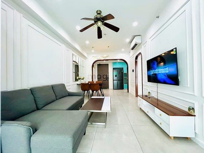 Hình ảnh Cho thuê căn góc Sky 2, view hồ bơi, full nội thất, giá siêu rẻ,