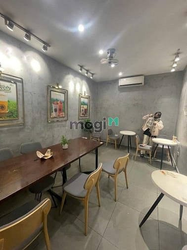 Hình ảnh Hàng hiếm| Mặt phố Cầu Giấy | 50m2 x 5 tầng | MT 3.8m | Giá chỉ 39 tỷ