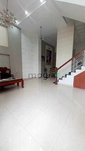 Hình ảnh Biệt thự 5 tầng KDC Lý Phục Man, Bình Thuận Quận 7. 10*14 , 14,2 tỷ
