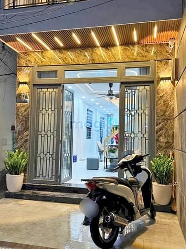 Hình ảnh Hàng hiếm - Nhà đẹp 1 lầu mặt tiền kinh doanh chợ Tân Quy, Quận 7