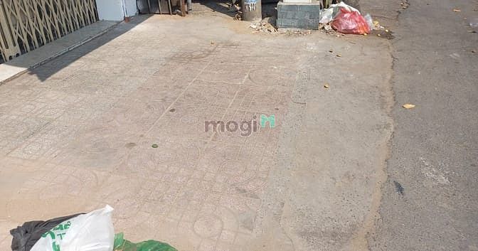 Hình ảnh Cho thuê nhà 1 trệt 1 lầu mặt tiền sầm uất Nguyễn Xí (Gần Vincom)