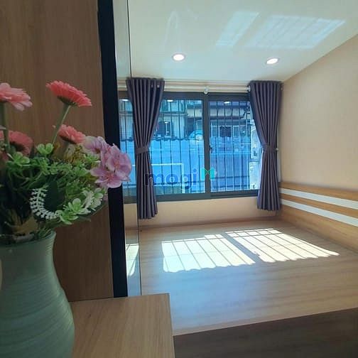 Hình ảnh Tầng 3 ngay mặt phố Nguyên Hồng gần Huỳnh Thúc Kháng 70m có 2phòng ngủ