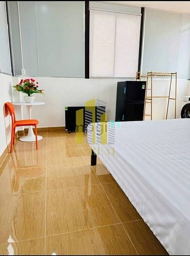 Hình ảnh Cho Thuê Tòa Nhà 18 Phòng Full Nội Thất - Thang Máy Giá 100 Triệu