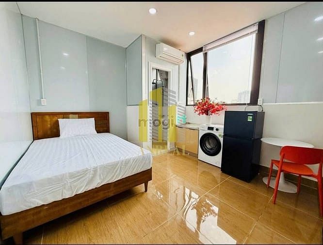 Hình ảnh Cho Thuê Tòa Nhà 18 Phòng Full Nội Thất - Thang Máy Giá 100 Triệu
