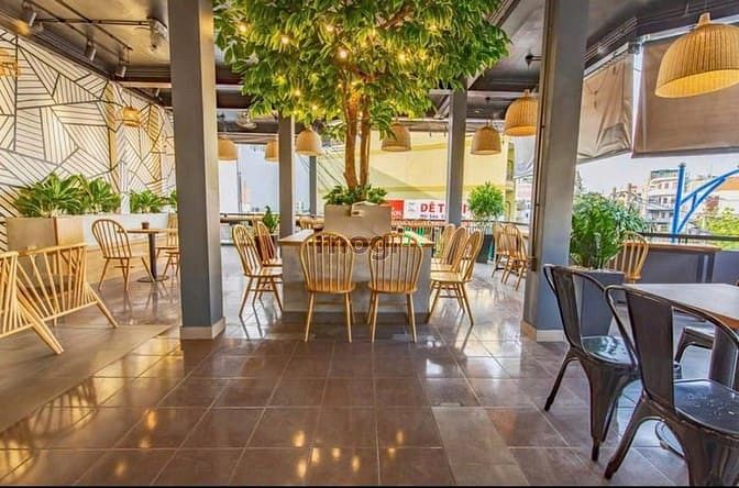 Hình ảnh Cho thuê góc 2 mặt tiền 208 Đồng Đen, P14, Tân Bình
