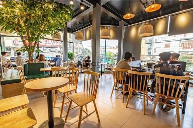 Hình ảnh Cho thuê góc 2 mặt tiền 208 Đồng Đen, P14, Tân Bình
