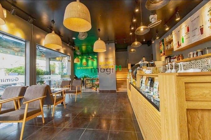 Hình ảnh Cho thuê góc 2 mặt tiền 208 Đồng Đen, P14, Tân Bình