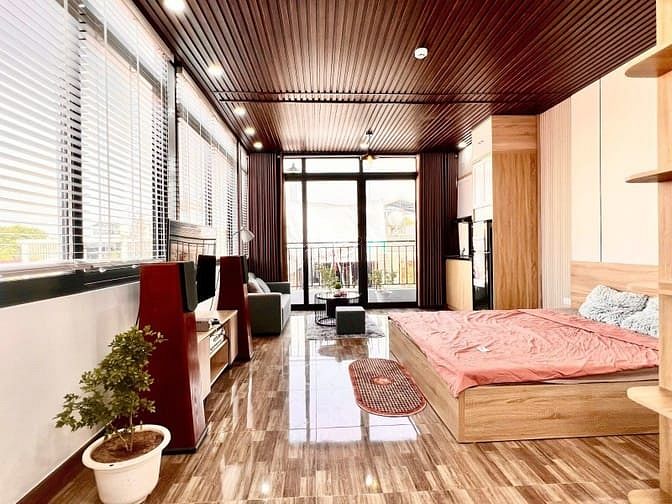 Hình ảnh Nguyễn Văn Cừ - Long Biên – Ô TÔ Tr – 79 M2 – 7 T – MT 4.3 M – Giá 25.