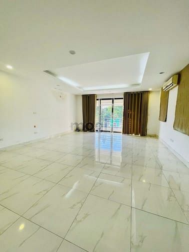 Hình ảnh Mặt Phố An DƯơng Vương – Tây Hồ - 121 M2 – 5 T – MT 5.5 M -Giá 32.5 Tỷ
