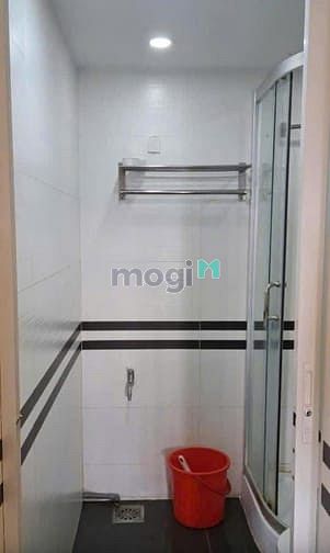 Hình ảnh Cho thuê căn 85m2, có 3p ngủ, 2wc, nội thất  C/c Miếu Nổi giá 13tr5/th