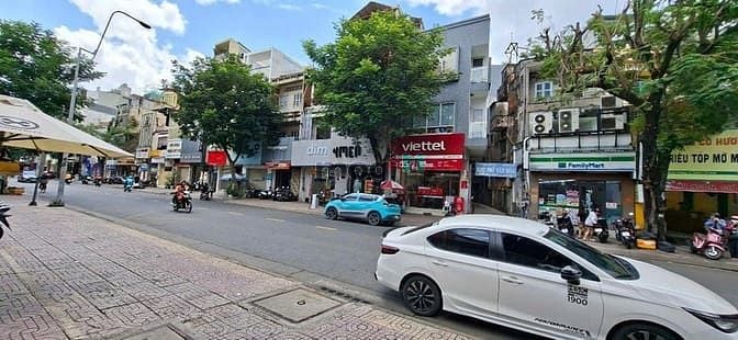 Hình ảnh MẶT T IỀN đường LÊ VĂN SỸ  4 X 31m trệt cấp 4  Thương lượng chính chủ