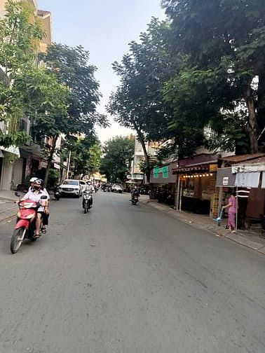 Hình ảnh Đất mặt tiền đường số 79 Tân quy quận 7. 4*21 15,3 tỷ.
