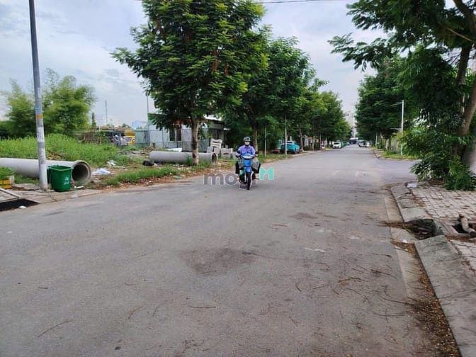 Hình ảnh Nhà mặt tiền đường nhựa rộng 16 m Quận 7. 5*21 chỉ 13,6 tỷ.