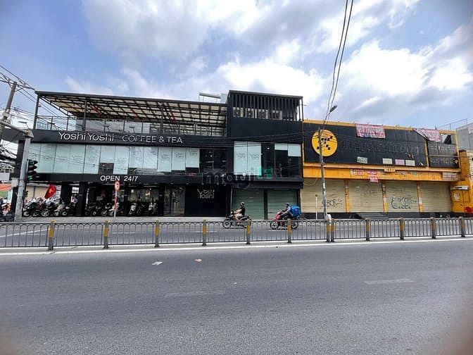 Hình ảnh Góc 2MT Nguyễn Gia Trí - DT sàn 400m2 – phù hợp F&B, retail, showroom