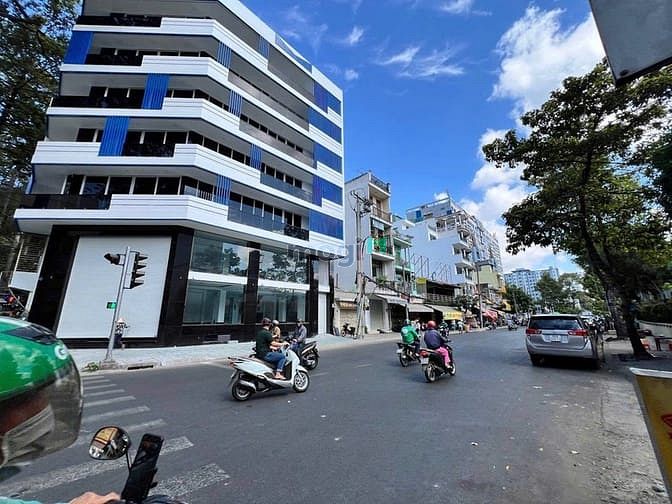 Hình ảnh Cho thuê tòa nhà 2MT Nguyễn Chí Thanh – 7 tầng, có PCCC, gần bệnh viện