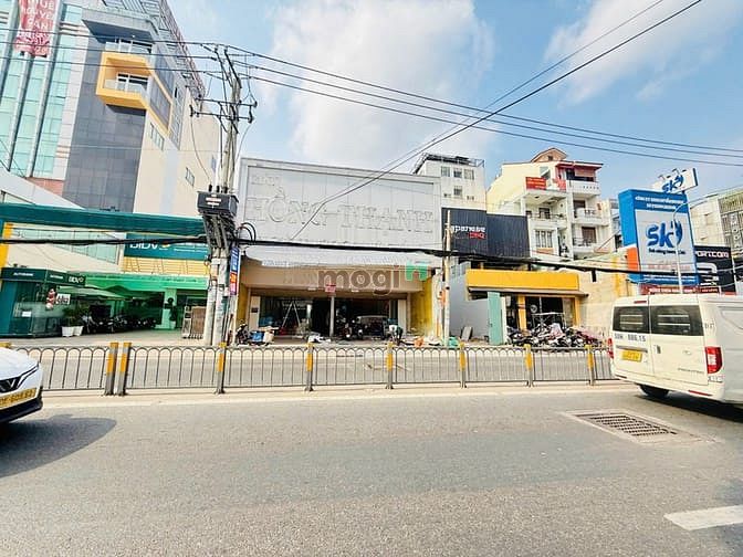 Hình ảnh Cho thuê MB ngang 11m Nguyễn Thị Thập – gần Lotte Mart, trống suốt