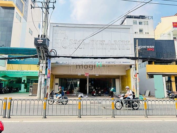 Hình ảnh Cho thuê MB ngang 11m Nguyễn Thị Thập – gần Lotte Mart, trống suốt
