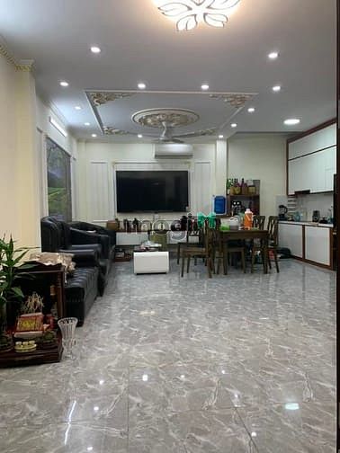 Hình ảnh Nhà đẹp ngõ Hoàng Hoa Thám, giá 9.3 tỷ, 33m2x5T, ở luôn