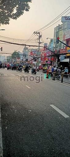 Hình ảnh Nhà mặt tiền đường Nguyễn Thị Thập Quận 7. 6*25 giá 30 tỷ.